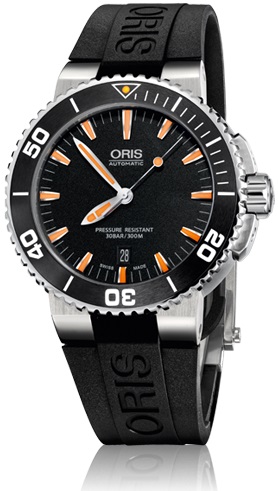 AQUIS DATE AUTOMATIC 43MM STEEL BLACK RUBBER
